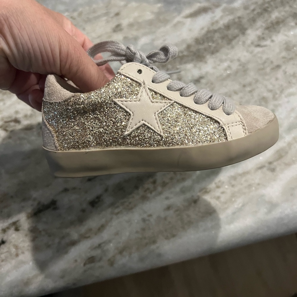 Shu shop Paula sneakers toddler